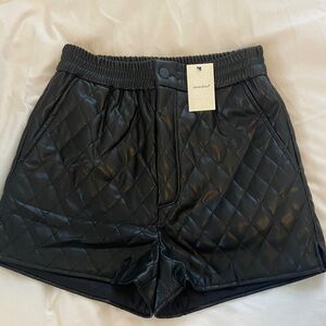 Idem Ditto Quilted Faux Leather High Waisted Shorts Size S Black NWT